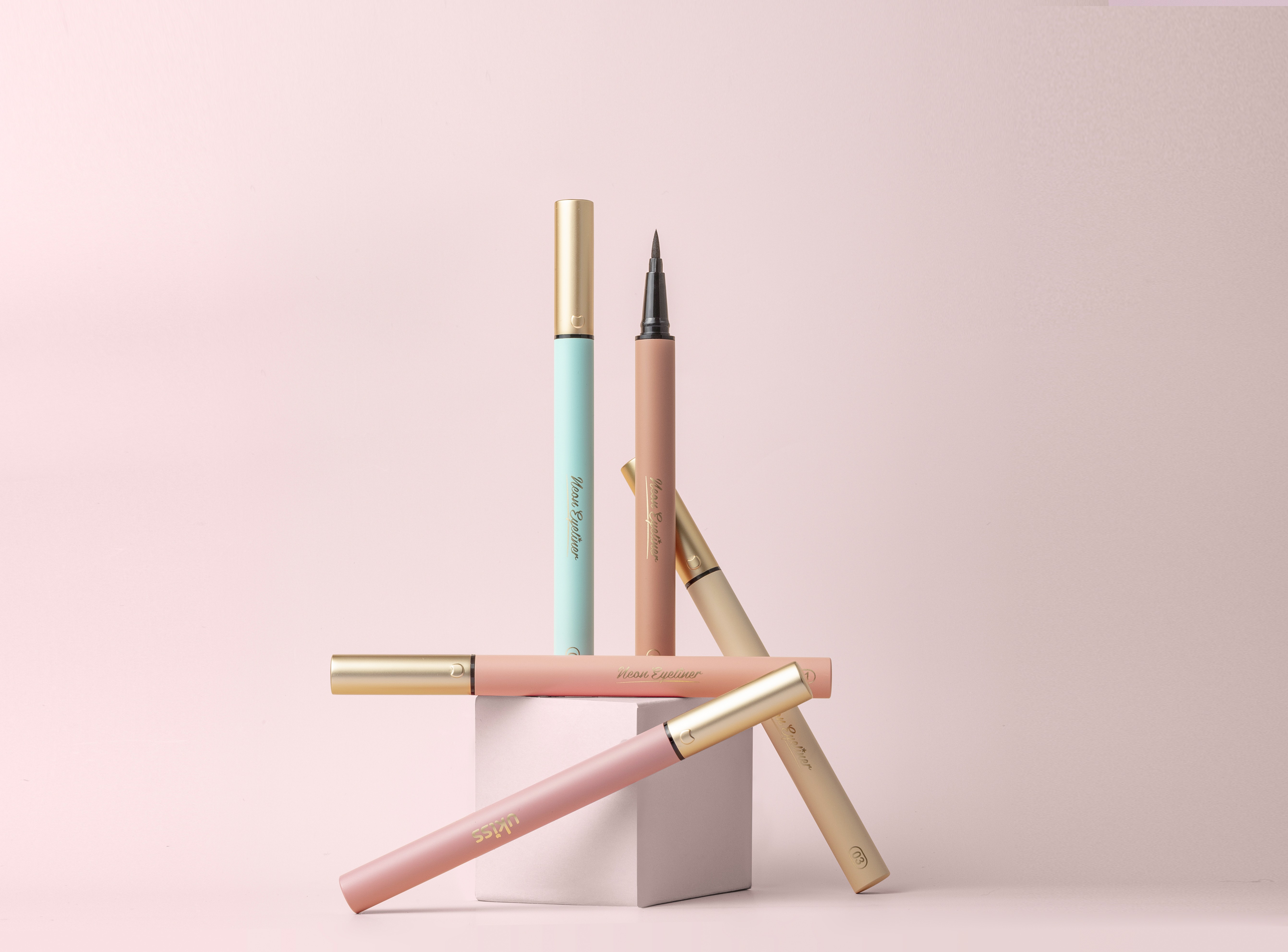 灵眸娃娃眼线液笔